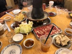 -月圆火锅(宁海东路二店)