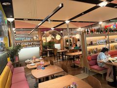 -芭莉与彩虹西餐厅(成都合生汇店)