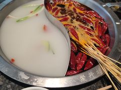 鸳鸯锅-井格重庆火锅(临平银泰城店)
