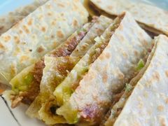 -溢心园香河肉饼总店