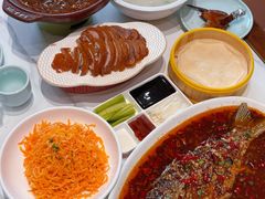 -梅利汴京烤鸭•开封豫菜地标店(东司门店)