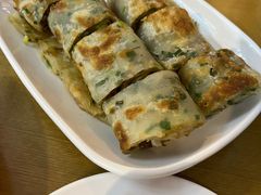 葱饼卷牛肉-台北楚楚园馅饼粥(虹桥南丰城店)