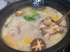 竹笙王猪肚鸡-顺德公广东猪肚鸡·煲仔饭(白石洲店)