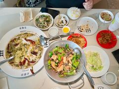 -渔语鱼酸菜鱼新川菜(来福士店)