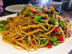 双椒鸡脆骨捞面-東舍食唐精品陕菜馆