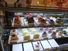 面包甜点陈列柜-巴黎贝甜(杨浦宝地店)