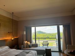-上海佘山世茂艾美酒店