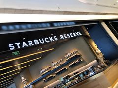 -星巴克臻选(上海合生汇1F店)