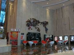 -武汉华夏国际影城(鲁广店)