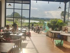 -夏屿湖畔.落日湖景餐厅(普者黑景区店)