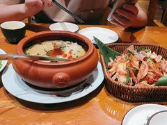 -老滇山寨•云南特色菜•地方菜•民族风情歌舞表演(金碧店)