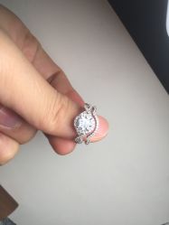 -威德钻石-克拉钻大本营(南京东路店)