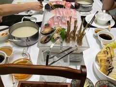 -红鼎豆捞·非遗鲍皇汤火锅(宝丰路店)