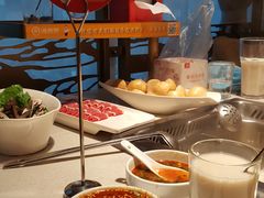 -海底捞火锅鲜切牛肉主题店(长寿路店)