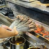 折耳根脑袋闭眼冲这家贵阳铁签烤肉