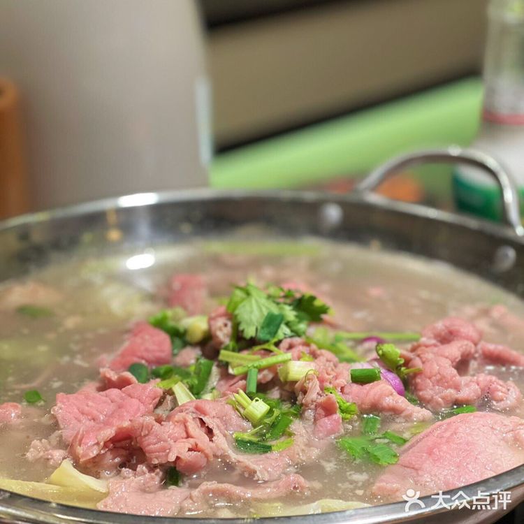 深圳跷脚牛肉领导者｜冯四孃开到国贸商圈啦！