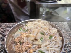 -正宗杨记普洱酸醋米线(总店)