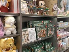 -泡泡玛特POPMART(杭州乐堤港店)