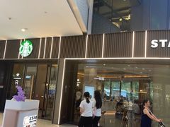 -星巴克臻选(深圳龙华红山天虹店)