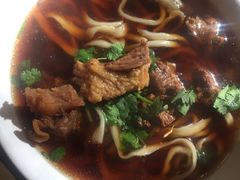 -清真吴记门钉肉饼·喜多利