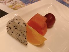 水果拼盘-大理实力希尔顿酒店御璽中餐厅YUXI – CHINESE RESTAURANT