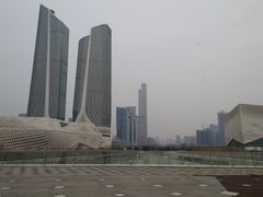 -南京眼步行桥
