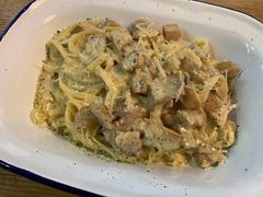 奶油培根意面-HELLO 27 意面·沙拉·帕尼尼