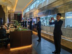 -海派悦庭·海胆烧麦·新融合菜(凯德广场店)