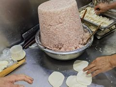 -黄阿姨锅贴大王(万航渡路店)