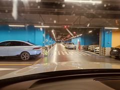 -徐汇万科中心-停车场