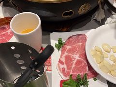 -山焱·炭火自助烤肉(周浦万达店)