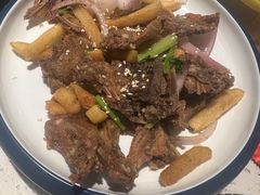-三人行骨头王火锅(长寿店)