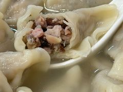 冬菇云耳鲜肉水饺-芬芳甜品(东风西路店)