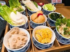 -井格重庆火锅(临平银泰城店)