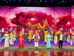 -南风大剧院莎梦二人转剧场