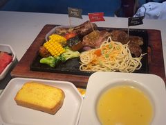 -豪客来牛排(雄峰城店)