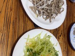 -溢心园香河肉饼总店