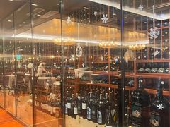 面包甜点陈列柜-Wolfgang’s Steakhouse 沃夫冈牛排馆(上海白玉兰广场店)