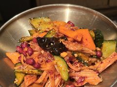-草家酱蟹炭火烤肉店(珲春南路一店)