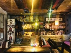 -城墙外BAR