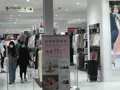 -优衣库(广州天河领展广场店)