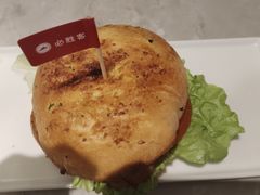 -必胜客(威高广场店)
