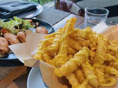 -喜洲吧·江畔老船厂·庭院餐厅(喜临院店)
