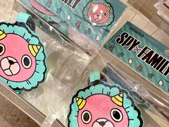-名创优品(北京新中关购物中心地铁层店)