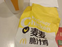 -麦当劳(轻轨曹杨路店)
