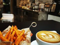 拿铁-明谦·Coffee&Cocktail Bar(美您公园店)