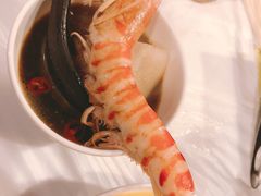 -鲜入围煮花胶鸡海鲜火锅