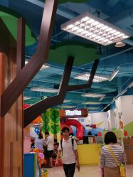 -莫莉幻想儿童乐园(武汉保利广场店)