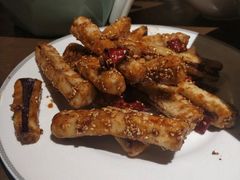 -梧桐树下(云锦世家店)