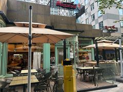 -玛格萝妮比萨屋(四平店)